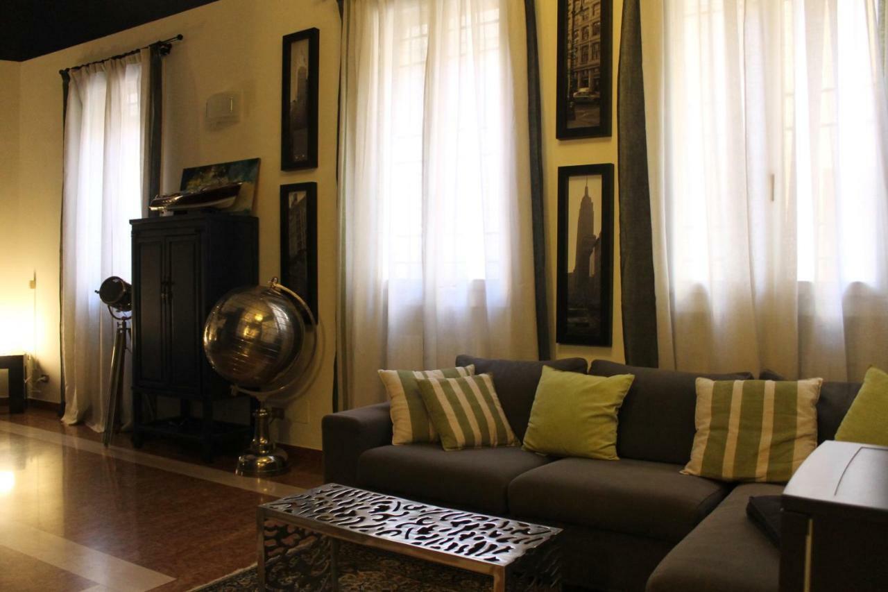 Griffoni Loft Apartment โบโลญญา ภายนอก รูปภาพ